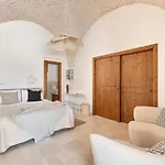 Vilaa Isa Beautiful And Trullo In Vila