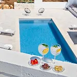 Vilaa Isa Beautiful And Trullo In Vila Ostuni
