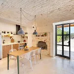 Vilaa Isa Beautiful And Trullo In Vila *