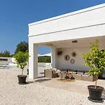 Vilaa Isa Beautiful And Trullo In Ostuni