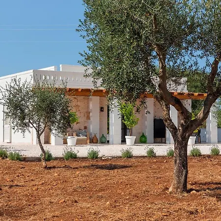 Vila Vilaa Isa Beautiful And Trullo In Ostuni