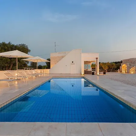 Vilaa Isa Beautiful And Trullo In Ostuni