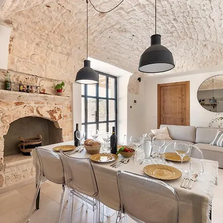 Vilaa Isa Beautiful And Trullo In * Ostuni