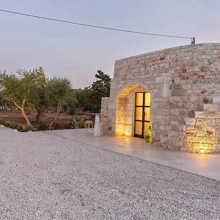 Vilaa Isa Beautiful And Trullo In Вилла *
