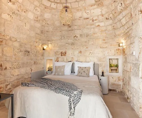 Vilaa Isa Beautiful And Trullo In Ostuni