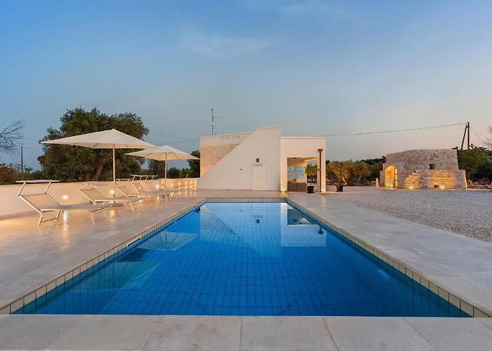 Vilaa Isa Beautiful And Trullo In Ostuni